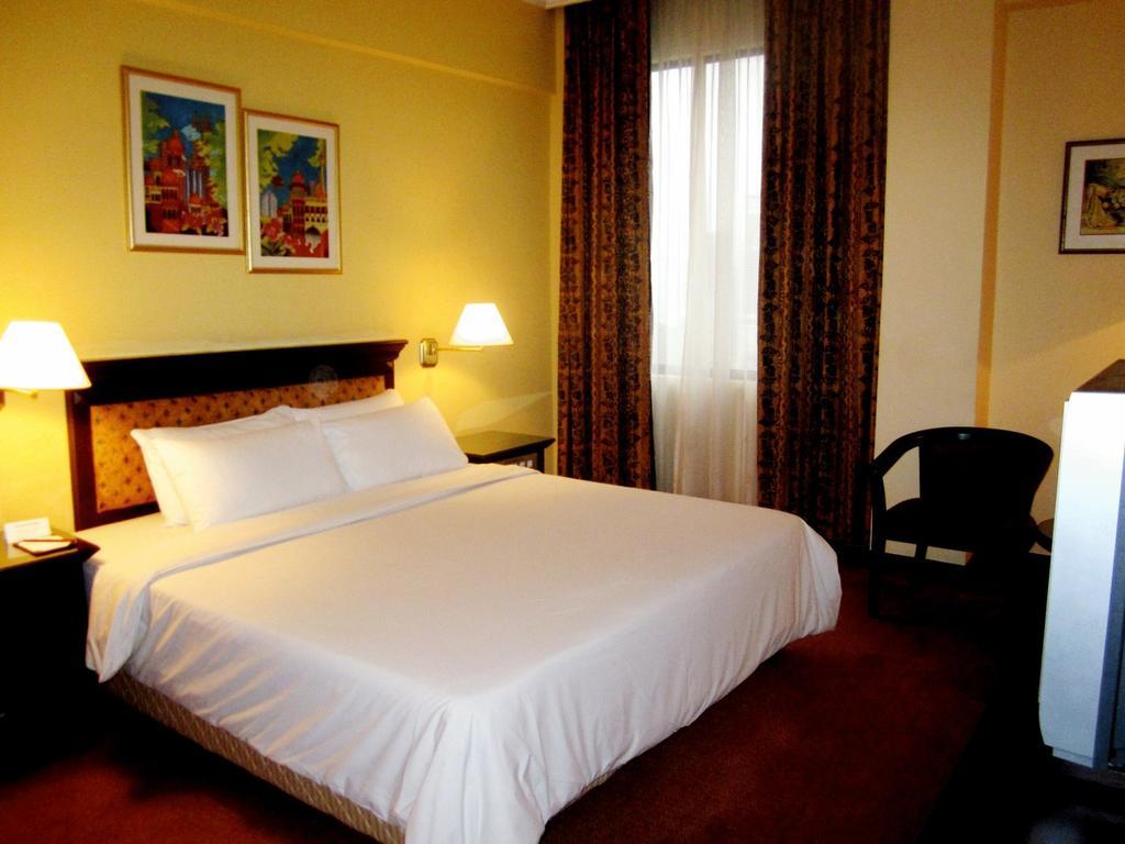 Kuala Lumpur International Hotel Exterior photo