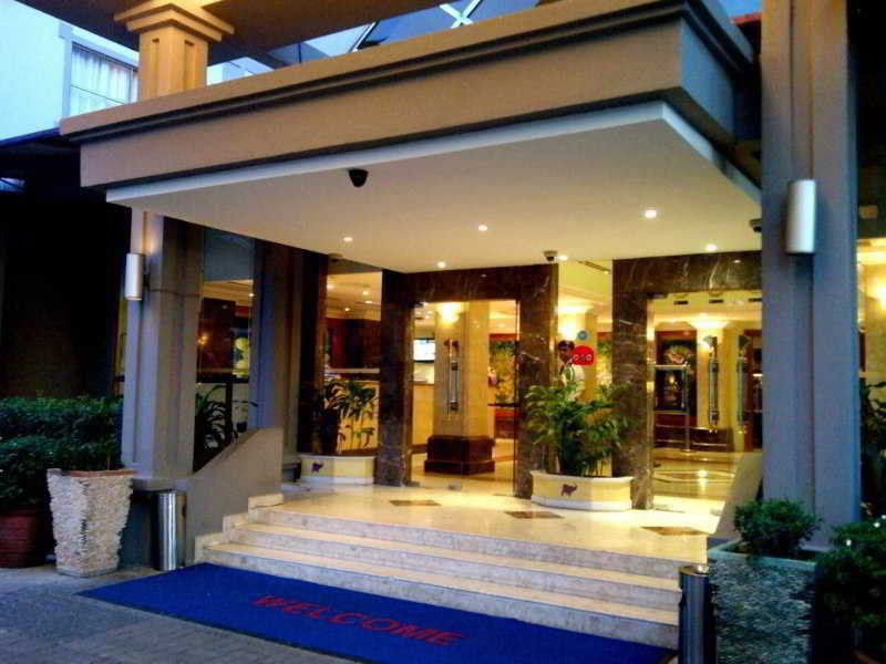 Kuala Lumpur International Hotel Exterior photo